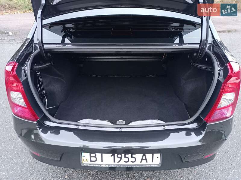 Седан Renault Logan 2011 в Полтаве фото 44 Седан Renault Logan 2011 в Полтаве