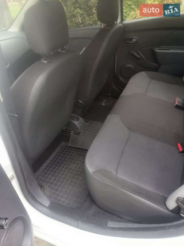 Седан Renault Logan 2013 в Боярке фото 12 Седан Renault Logan 2013 в Боярке