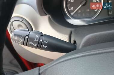 Седан Renault Logan 2011 в 