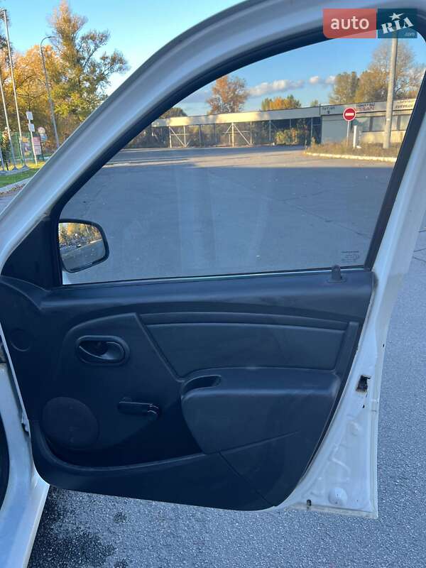 Седан Renault Logan 2011 в Кременчуге