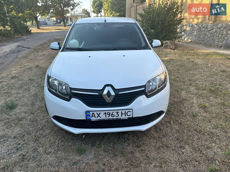 Седан Renault Logan 2015 в Харькове