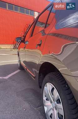 Седан Renault Logan 2019 в 