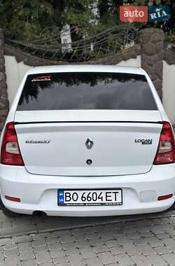 Седан Renault Logan 2010 в 