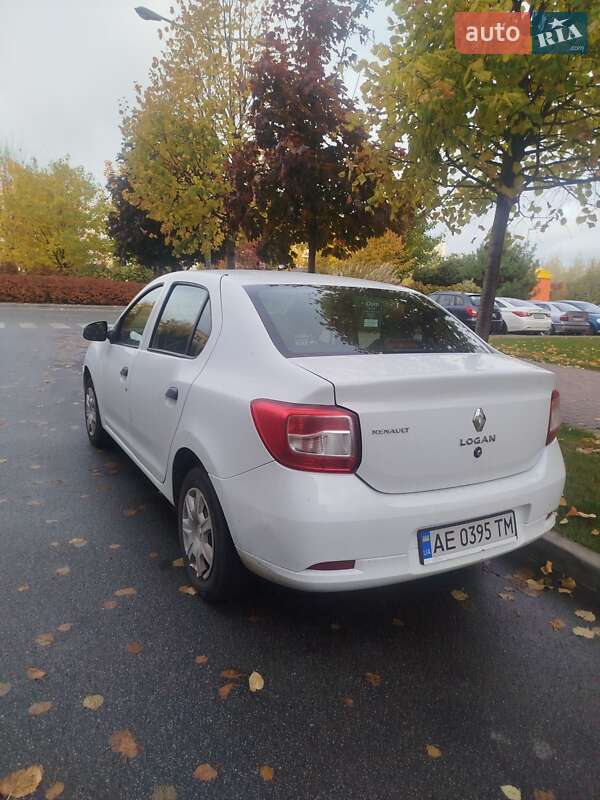 Универсал Renault Logan 2016 в Киеве