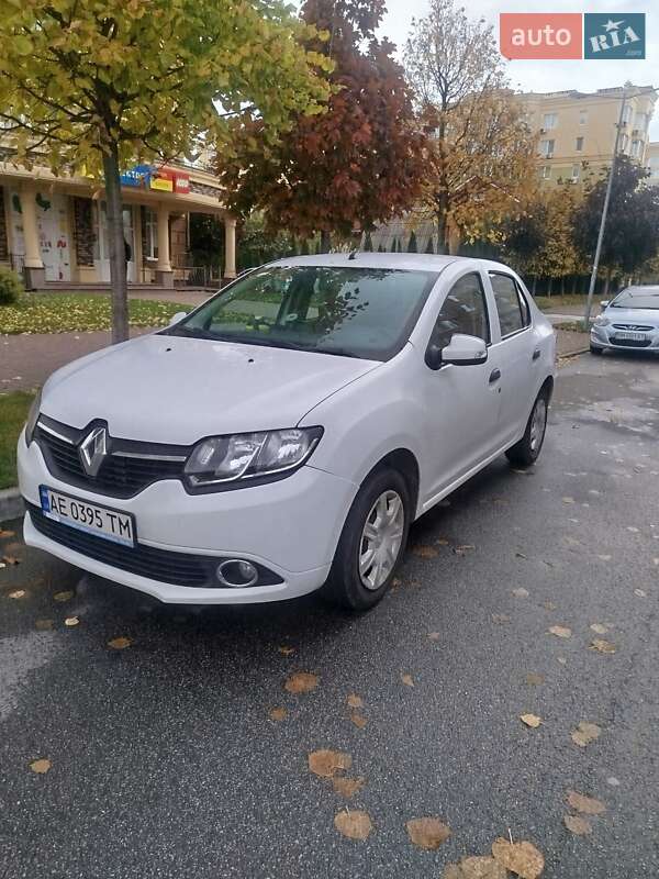 Универсал Renault Logan 2016 в Киеве
