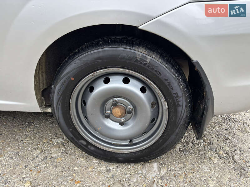 Універсал Renault Logan 2010 в Кам'янець-Подільському фото 12 Універсал Renault Logan 2010 в Кам'янець-Подільському