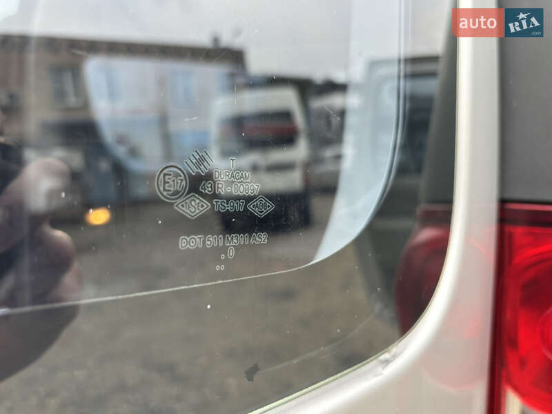 Універсал Renault Logan 2010 в Кам'янець-Подільському фото 36 Універсал Renault Logan 2010 в Кам'янець-Подільському