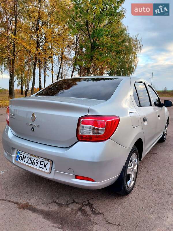 Седан Renault Logan 2015 в Тростянці