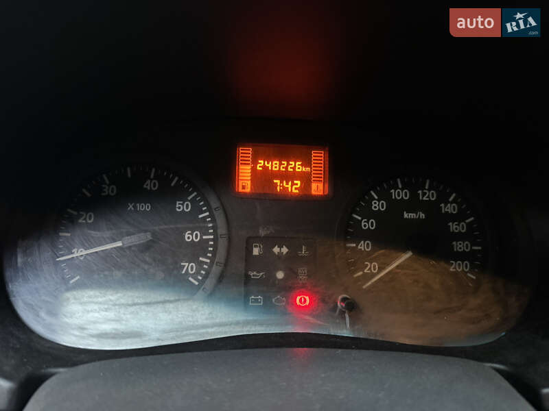 Универсал Renault Logan 2010 в Днепре фото 8 Универсал Renault Logan 2010 в Днепре