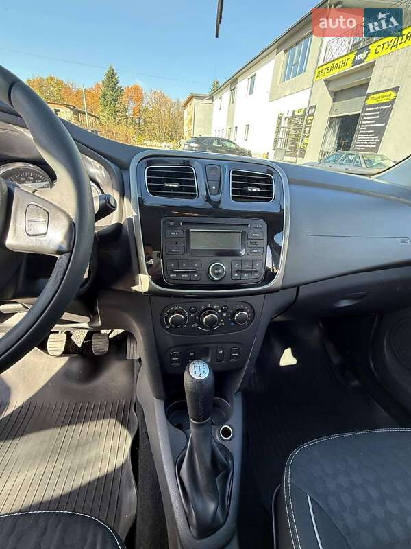 Седан Renault Logan 2013 в Надворной фото 15 Седан Renault Logan 2013 в Надворной