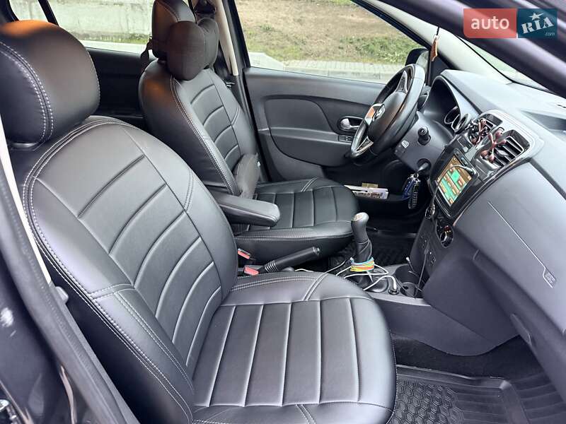 Универсал Renault Logan 2019 в Киеве фото 20 Универсал Renault Logan 2019 в Киеве