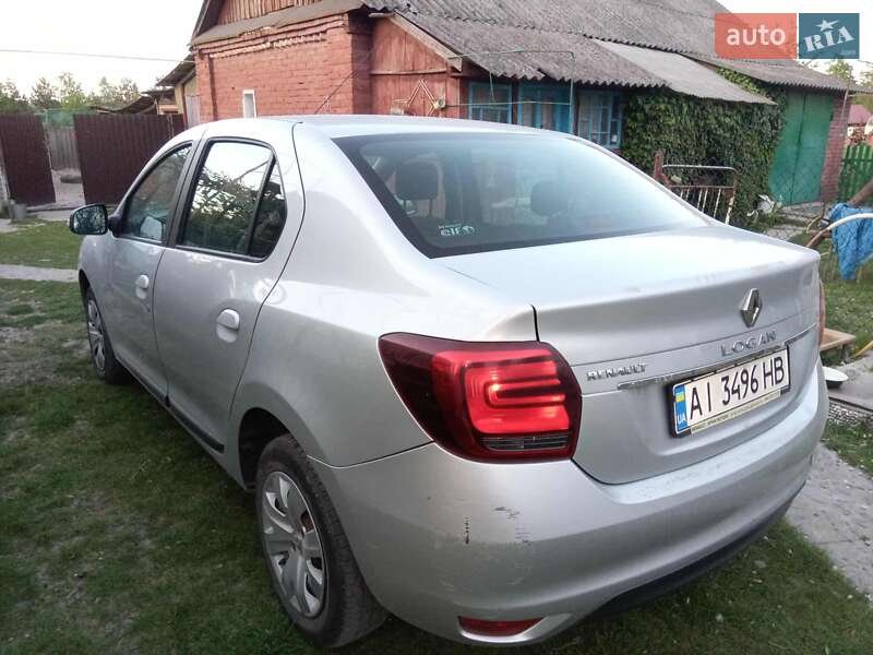 Седан Renault Logan 2017 в Нововолынске