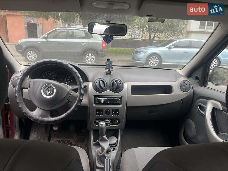 Седан Renault Logan 2011 в Киеве