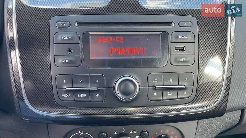 Седан Renault Logan 2017 в Киеве фото 19 Седан Renault Logan 2017 в Киеве