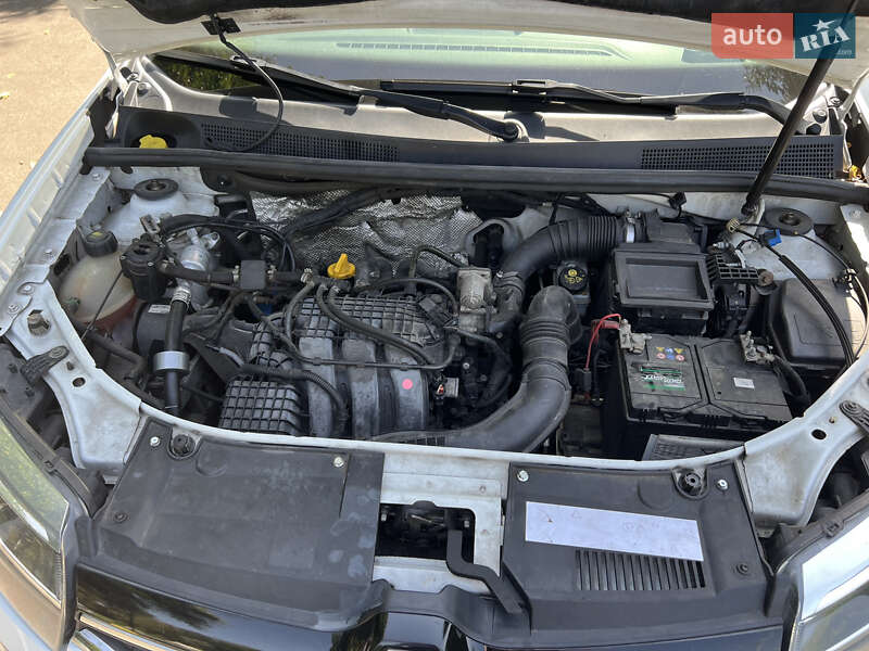 Седан Renault Logan 2019 в Киеве