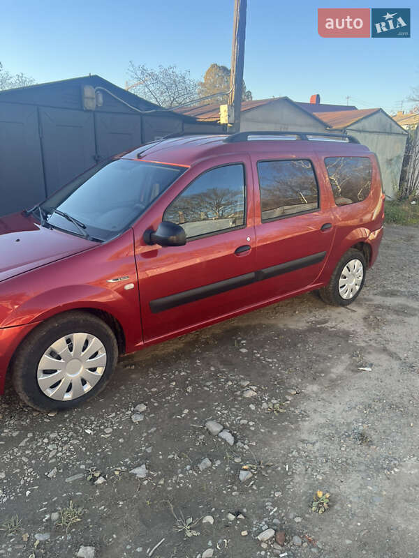 Универсал Renault Logan 2012 в Черновцах