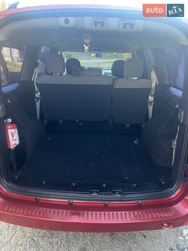 Универсал Renault Logan 2012 в Черновцах