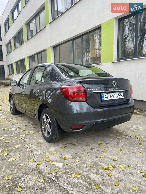 Седан Renault Logan 2017 в Марганце