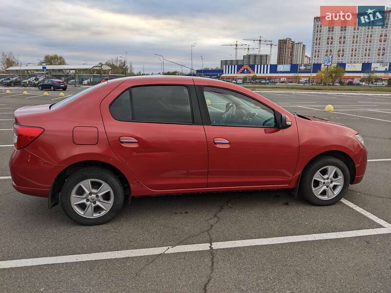 Седан Renault Logan 2013 в Киеве фото 6 Седан Renault Logan 2013 в Киеве