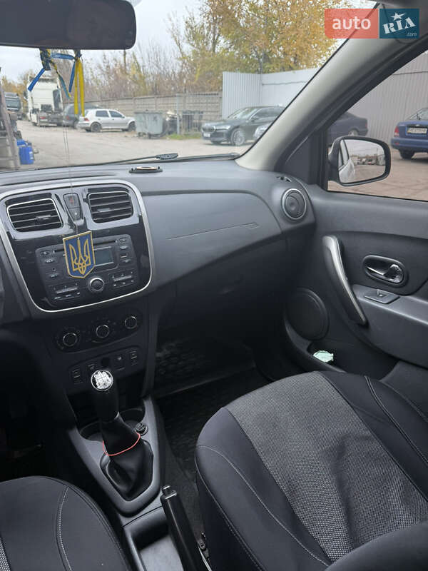 Універсал Renault Logan 2015 в Кривому Розі