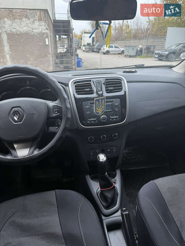 Універсал Renault Logan 2015 в Кривому Розі