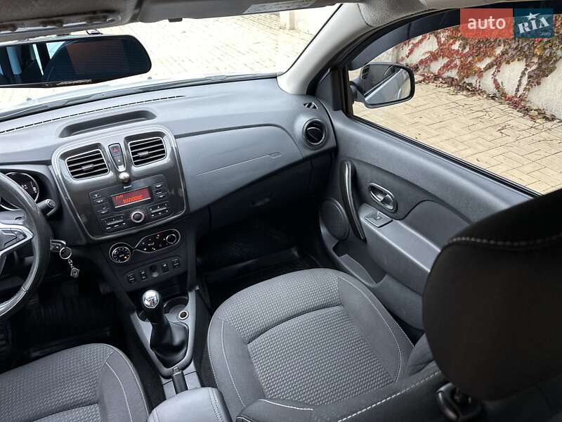 Седан Renault Logan 2018 в Одессе