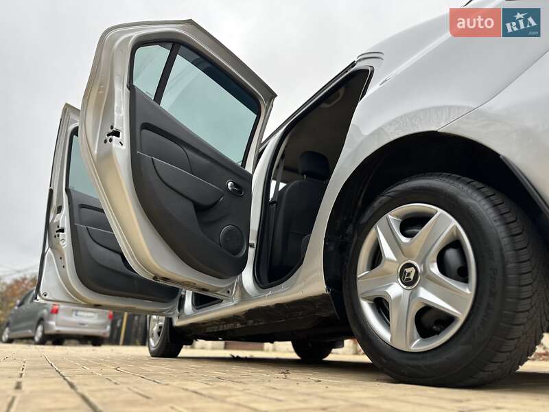 Седан Renault Logan 2018 в Одессе