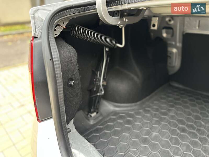 Седан Renault Logan 2018 в Одессе