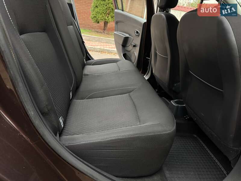 Седан Renault Logan 2017 в Одесі фото 57 Седан Renault Logan 2017 в Одесі