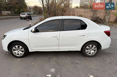 Седан Renault Logan 2013 в Днепре