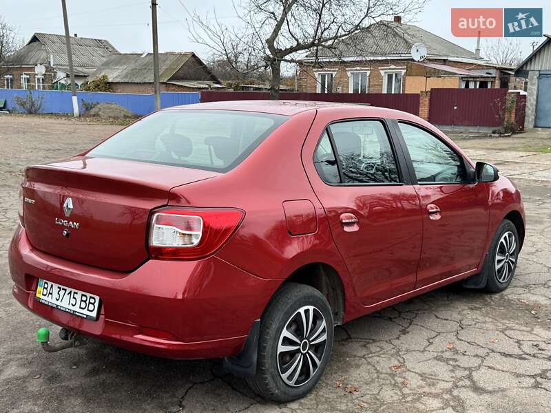 Седан Renault Logan 2013 в Малой Виске