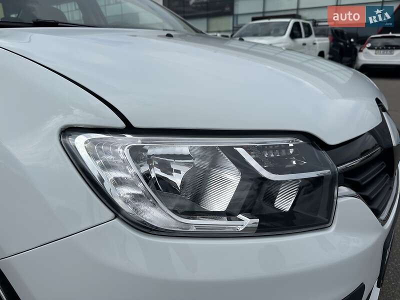 Седан Renault Logan 2021 в Киеве