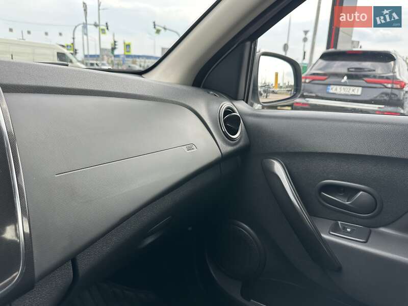 Седан Renault Logan 2021 в Киеве