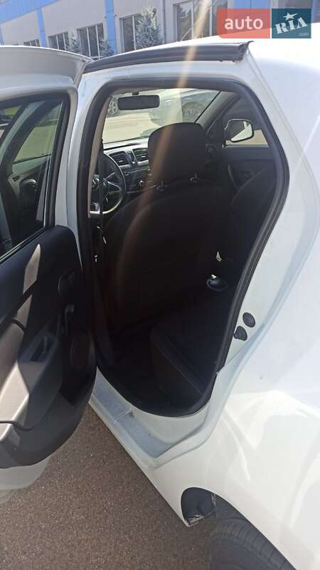 Седан Renault Logan 2017 в Киеве