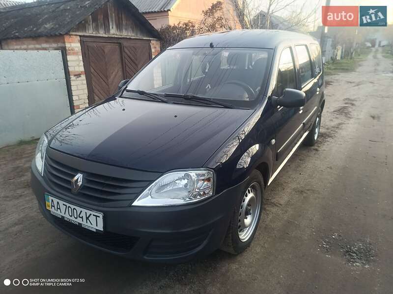 Renault Logan 2011