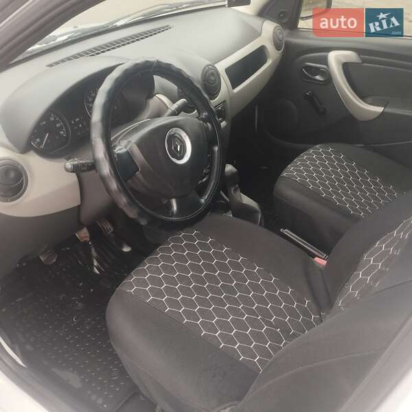 Седан Renault Logan 2010 в Жмеринці