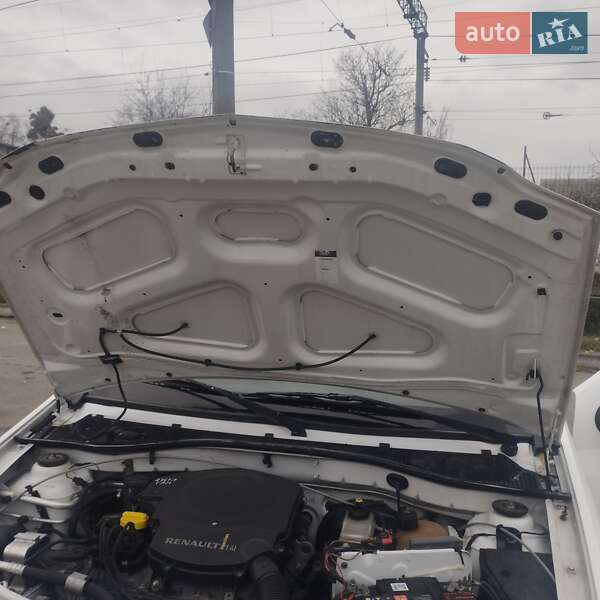 Седан Renault Logan 2010 в Жмеринці