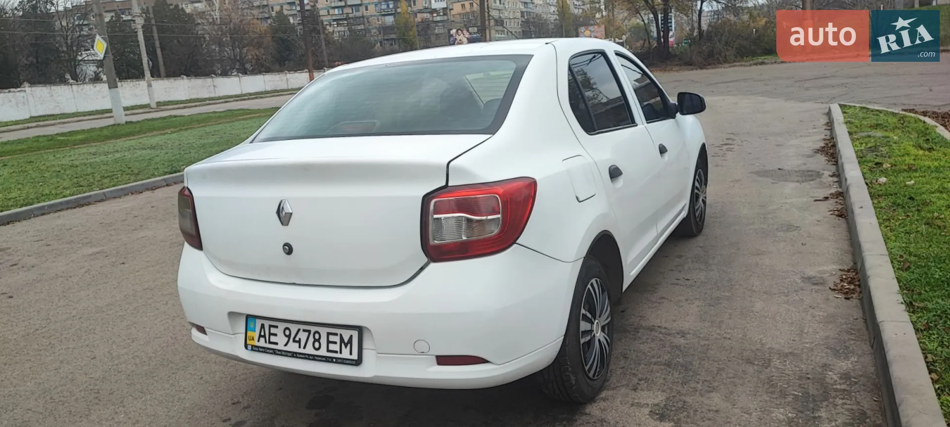 2015 Renault Logan - мініатюра 3