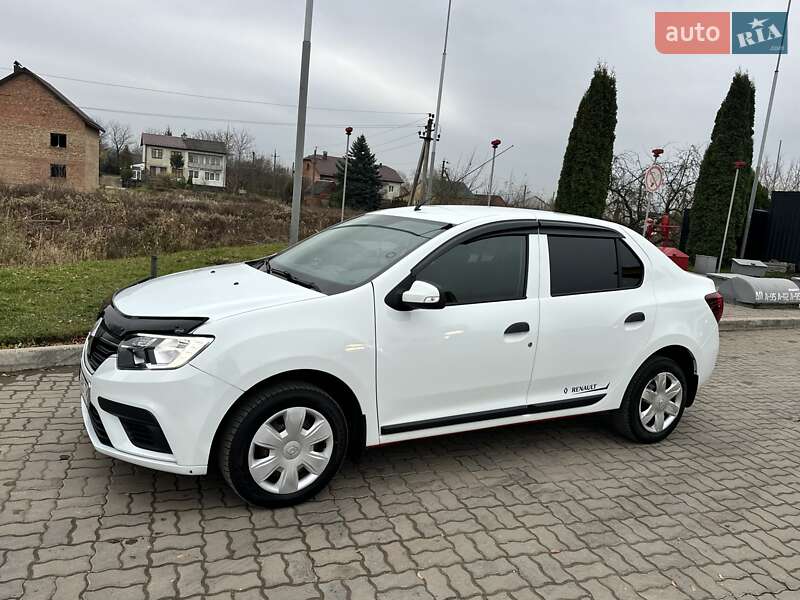 Седан Renault Logan 2017 в Львове
