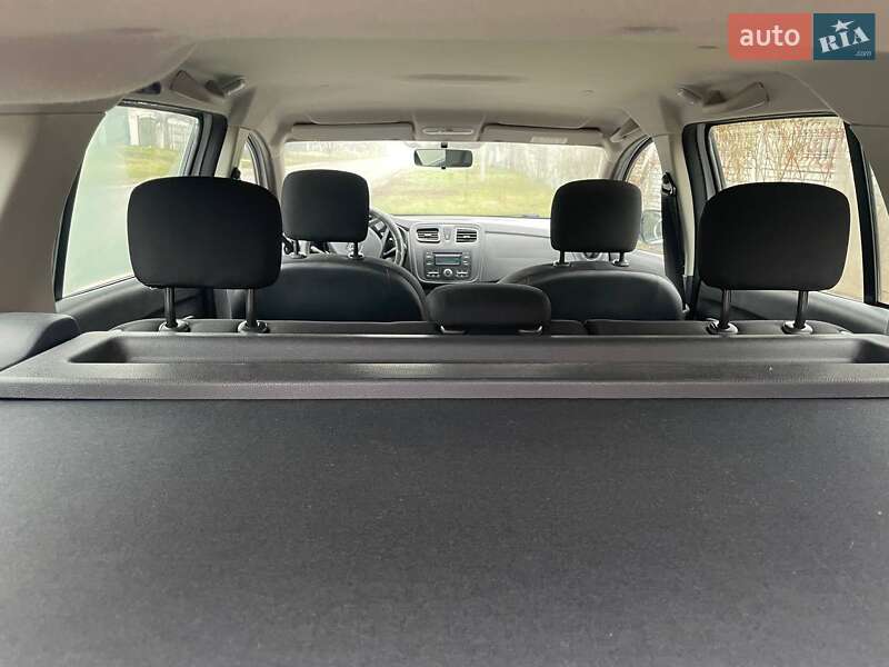 Универсал Renault Logan 2016 в Белой Церкви фото 11 Универсал Renault Logan 2016 в Белой Церкви