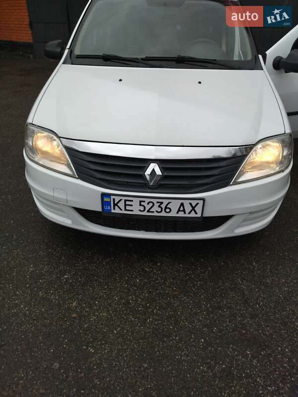 Седан Renault Logan 2012 в Днепре
