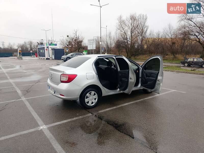 Седан Renault Logan 2016 в Киеве фото 21 Седан Renault Logan 2016 в Киеве