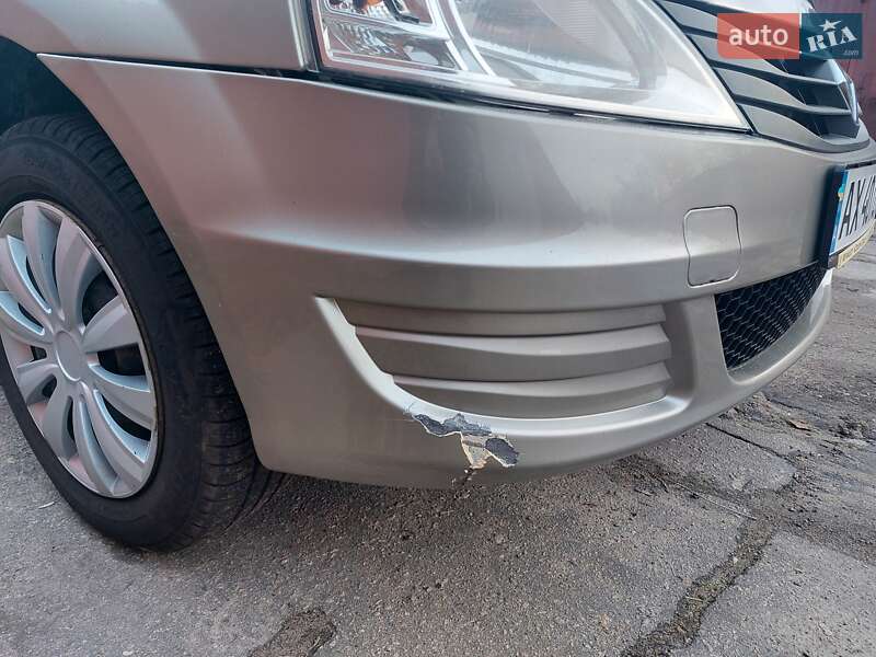 Седан Renault Logan 2009 в Харькове