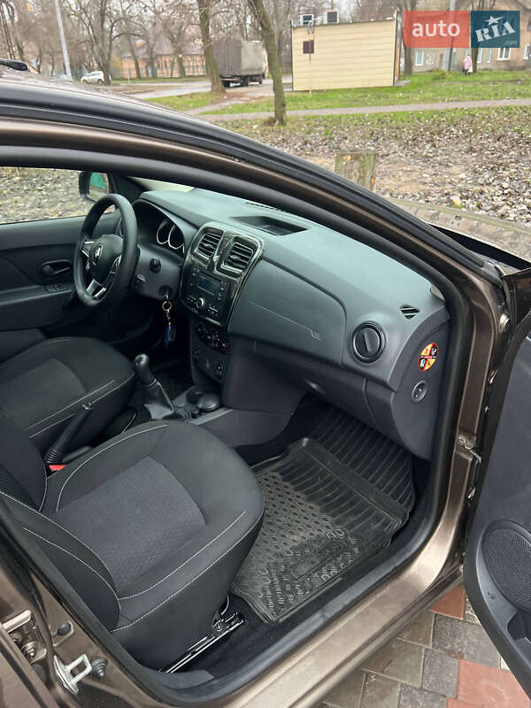 Седан Renault Logan 2017 в Запорожье