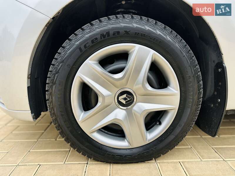 Седан Renault Logan 2018 в Одессе