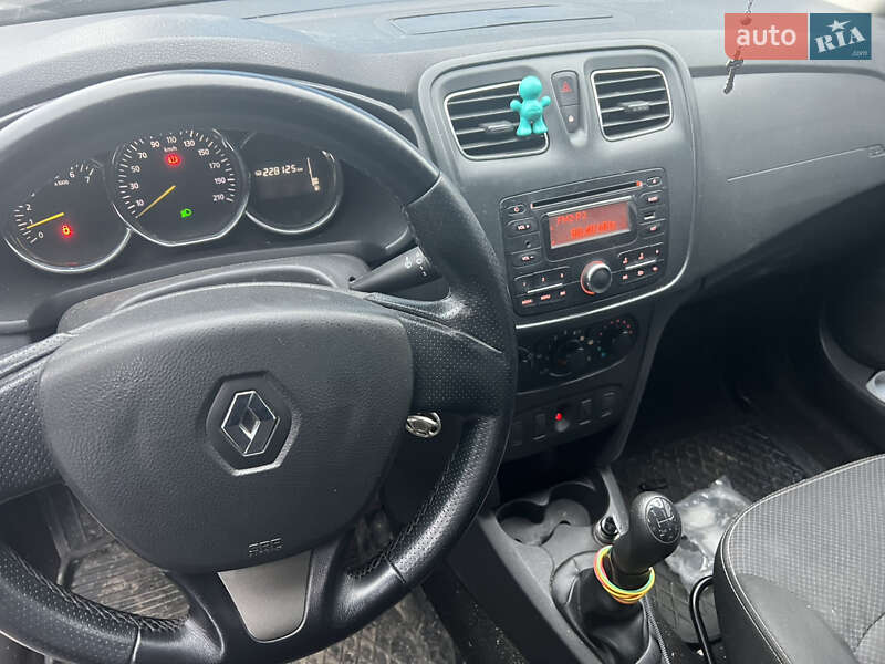 Седан Renault Logan 2013 в Львове фото 2 Седан Renault Logan 2013 в Львове