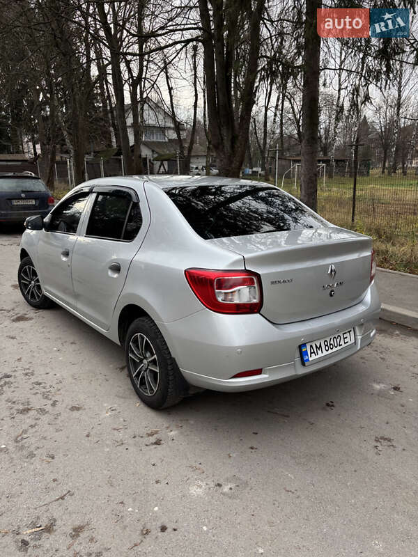 Седан Renault Logan 2013 в Звягелі