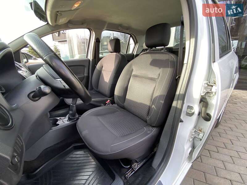 Седан Renault Logan 2019 в Одесі фото 7 Седан Renault Logan 2019 в Одесі