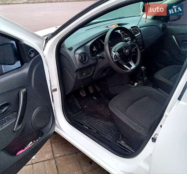 Седан Renault Logan 2017 в Каменском