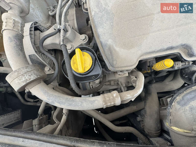 Седан Renault Logan 2015 в Черновцах фото 7 Седан Renault Logan 2015 в Черновцах